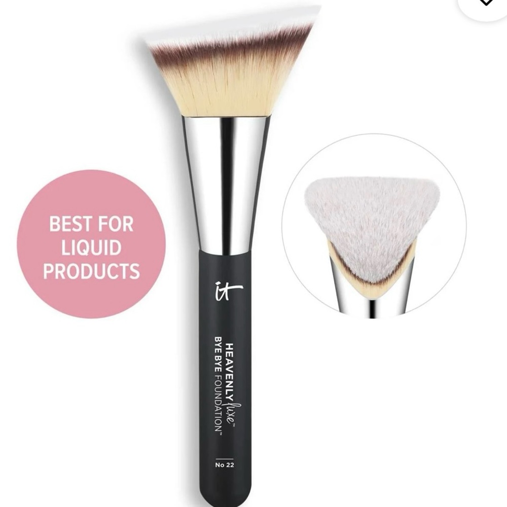 IT Cosmetics Heavenly Luxe Brush - Black and Silver No 22